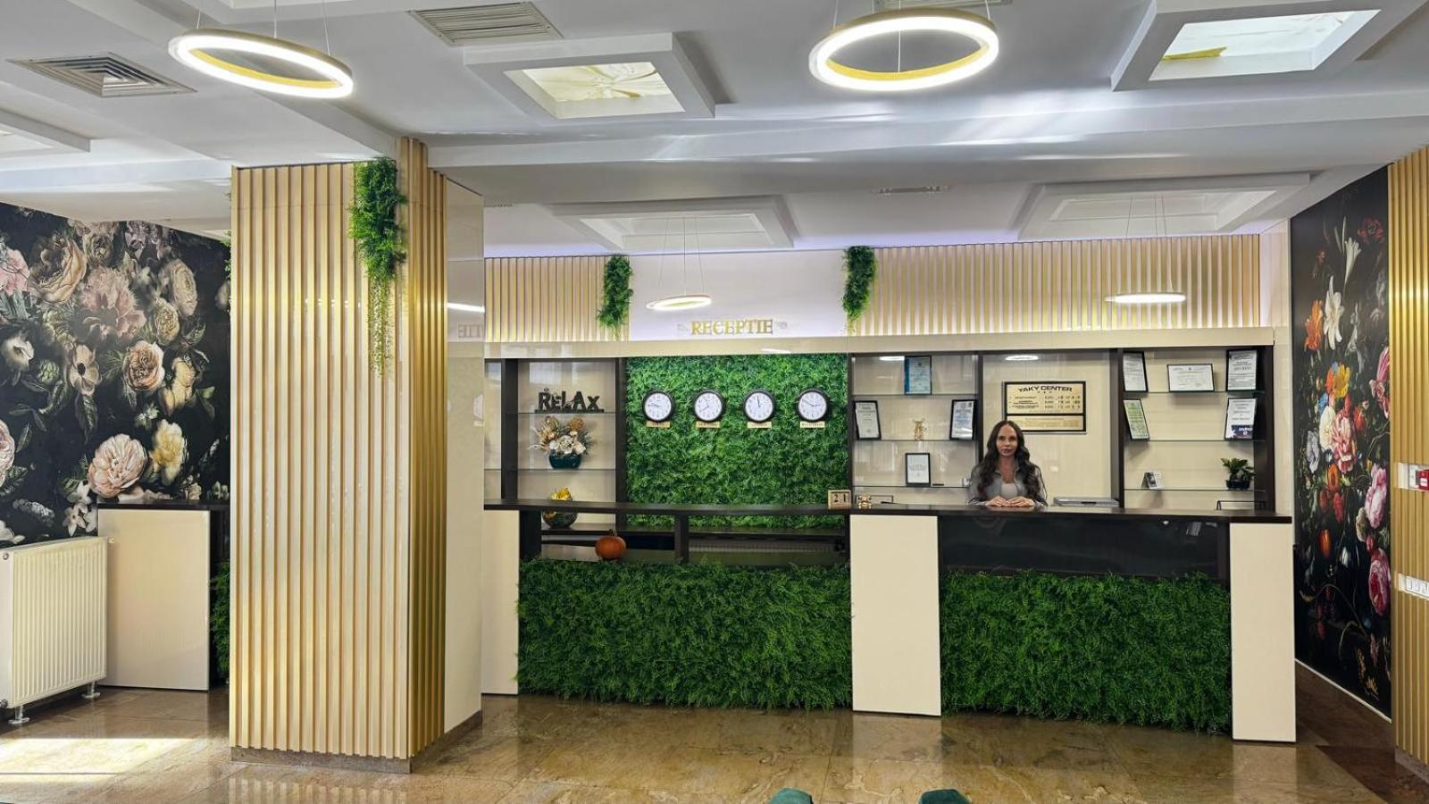 Yaky Center Hotel