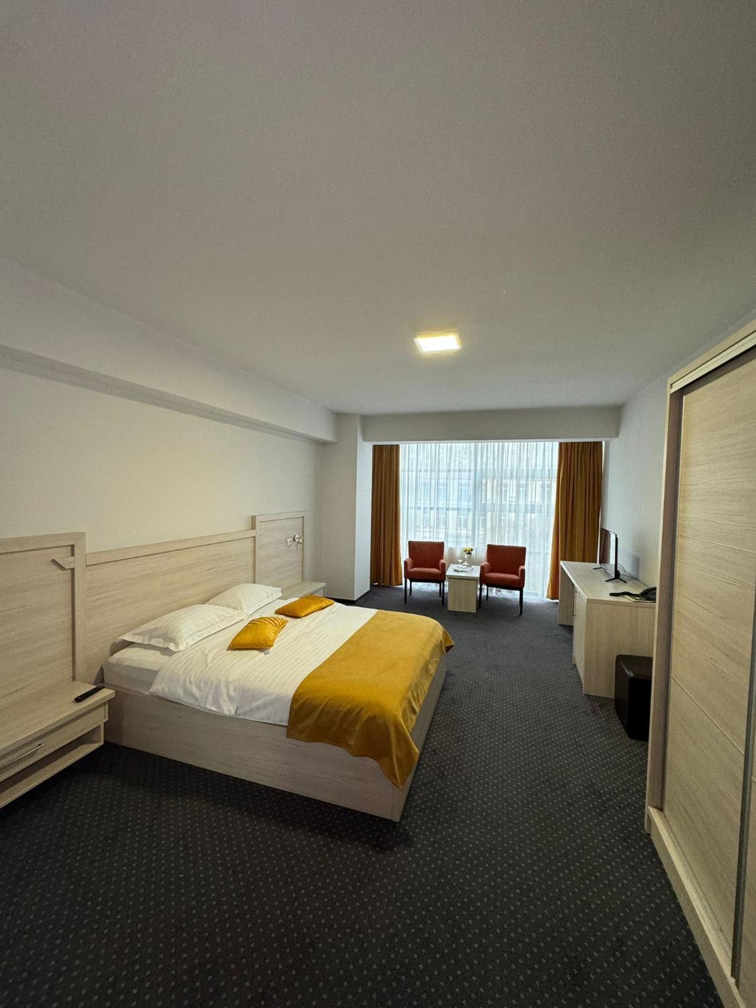 Hotel Yaky Center Piteşti